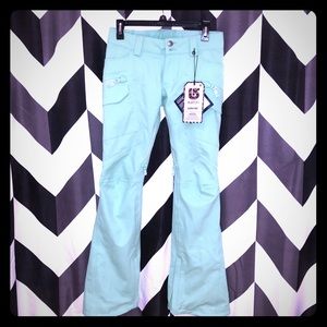NWT Burton Jade Gloria Pant!